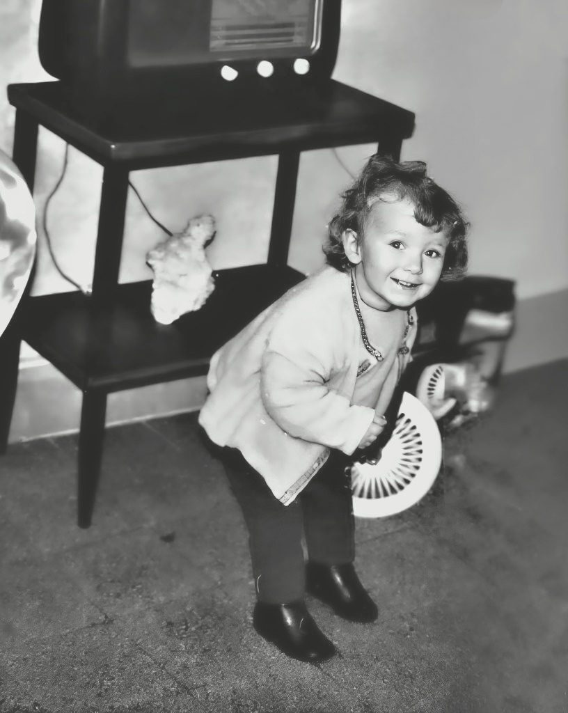 LORELLA CUCU VIA CAVOUR BN BELLA b fotor 20260101224340